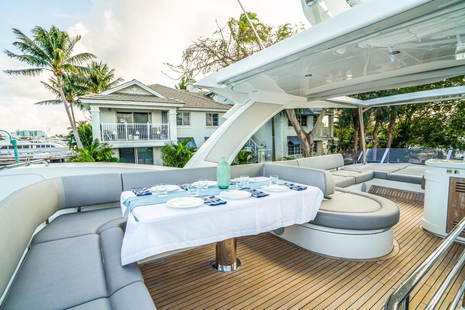 2019 Sunseeker Manhattan