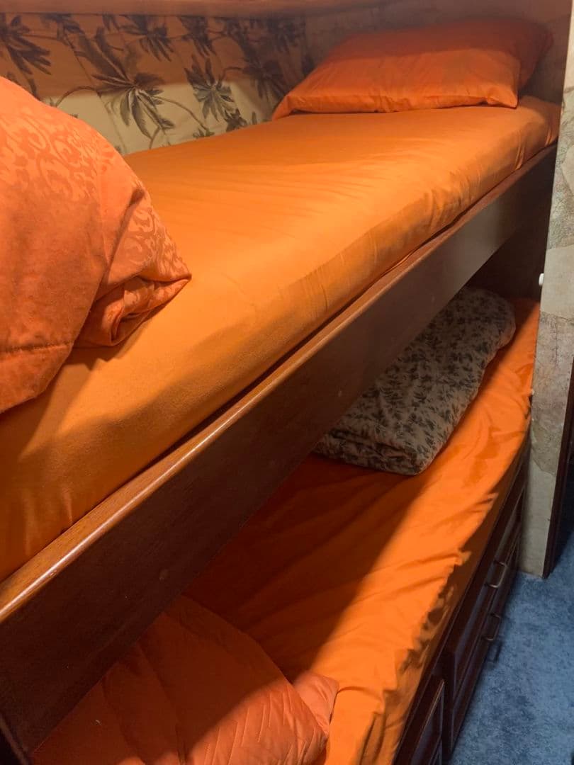 1985 Ocean Yachts Super Sport