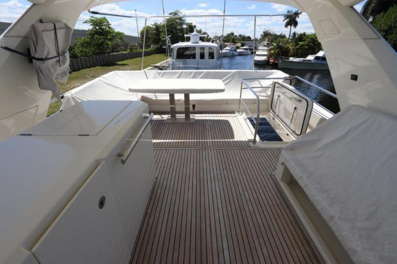 2017 Prestige Motoryacht