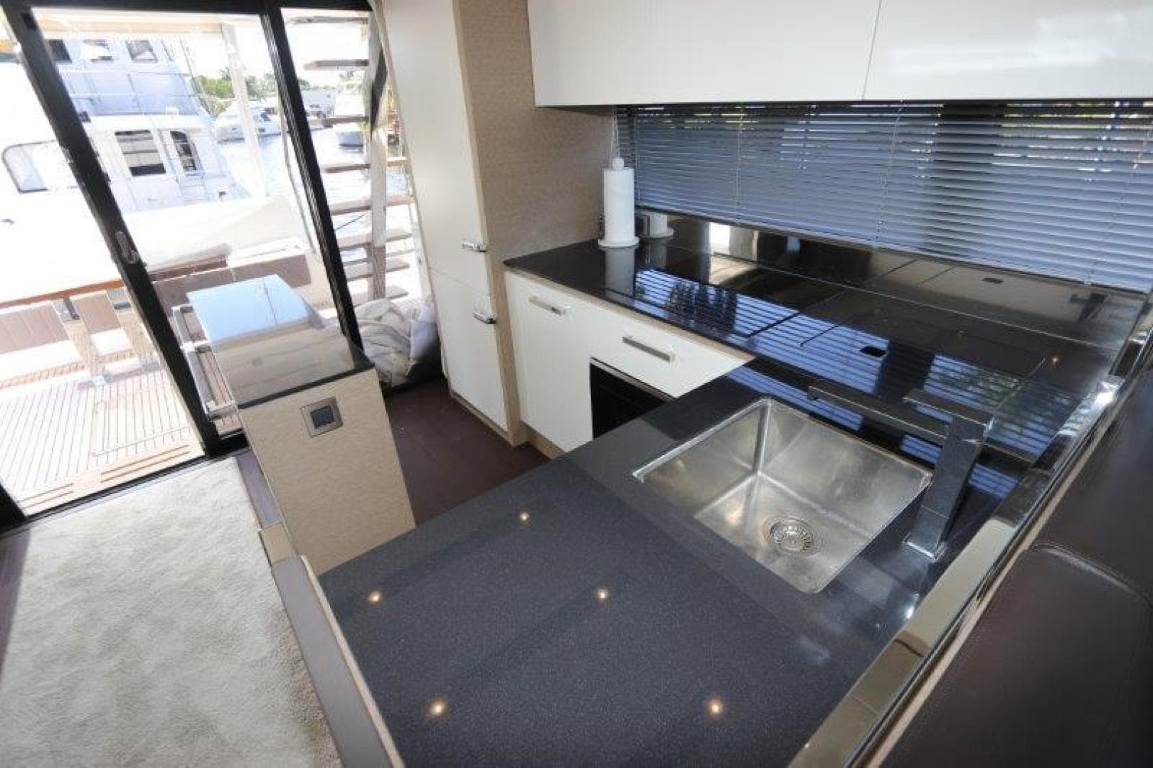 2017 Prestige Motoryacht