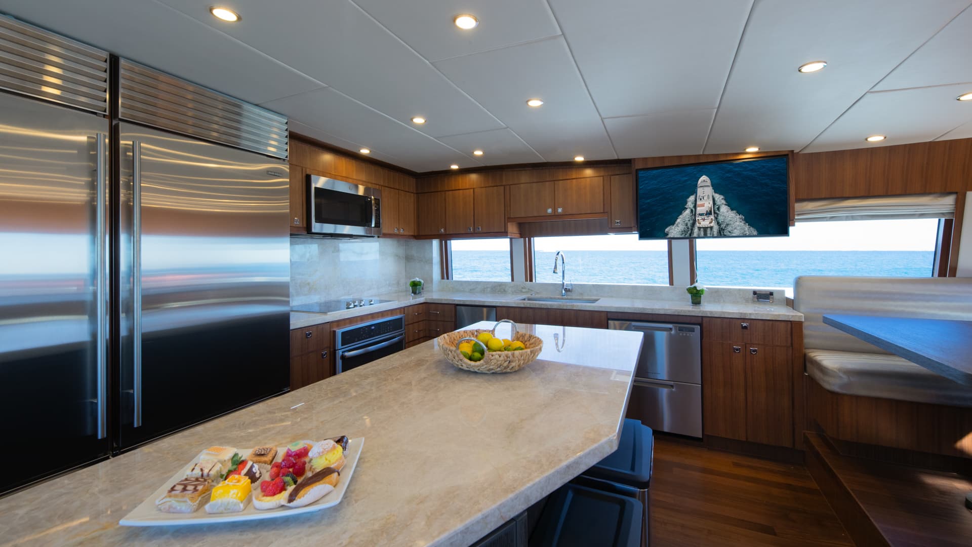 2028 Hargrave Raised Pilothouse