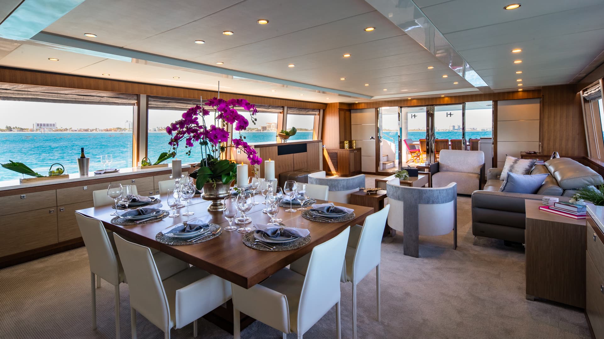 2028 Hargrave Raised Pilothouse