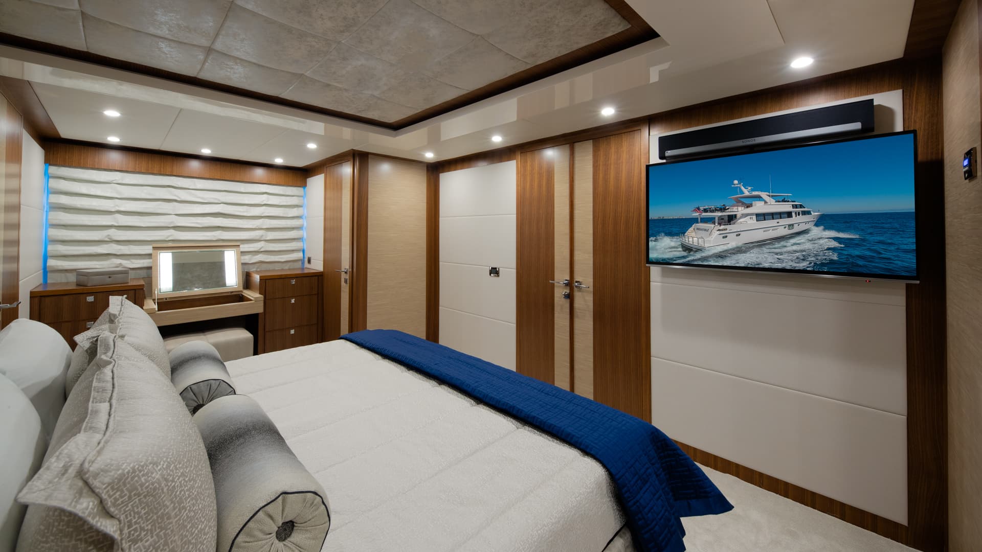 2028 Hargrave Raised Pilothouse