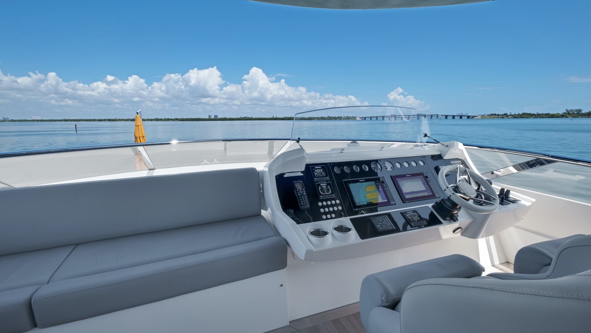 2018 Sunseeker 86 Yacht