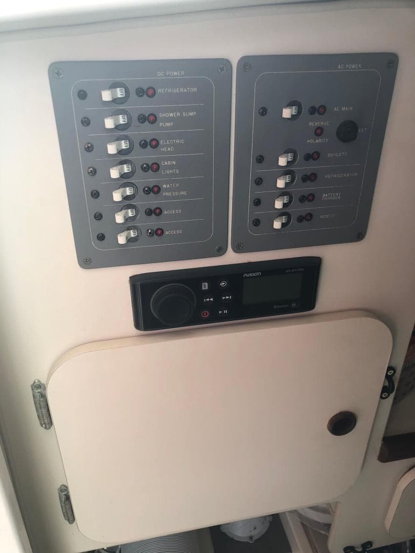 2003 Pursuit 2870 Walkaround