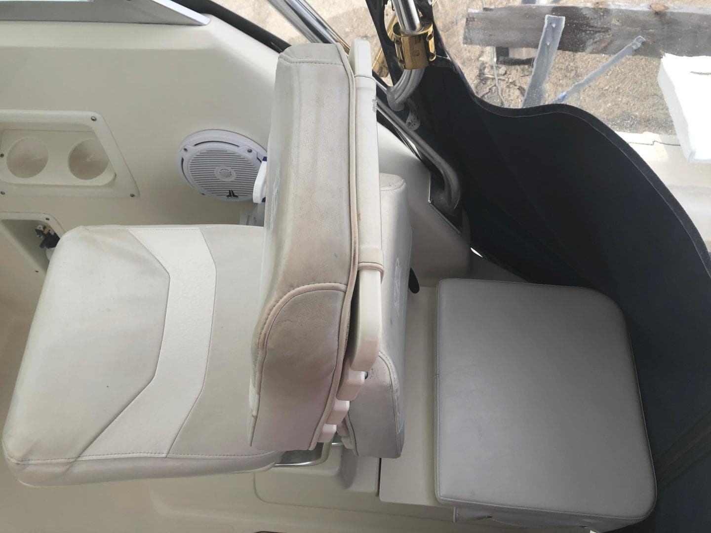 2003 Pursuit 2870 Walkaround