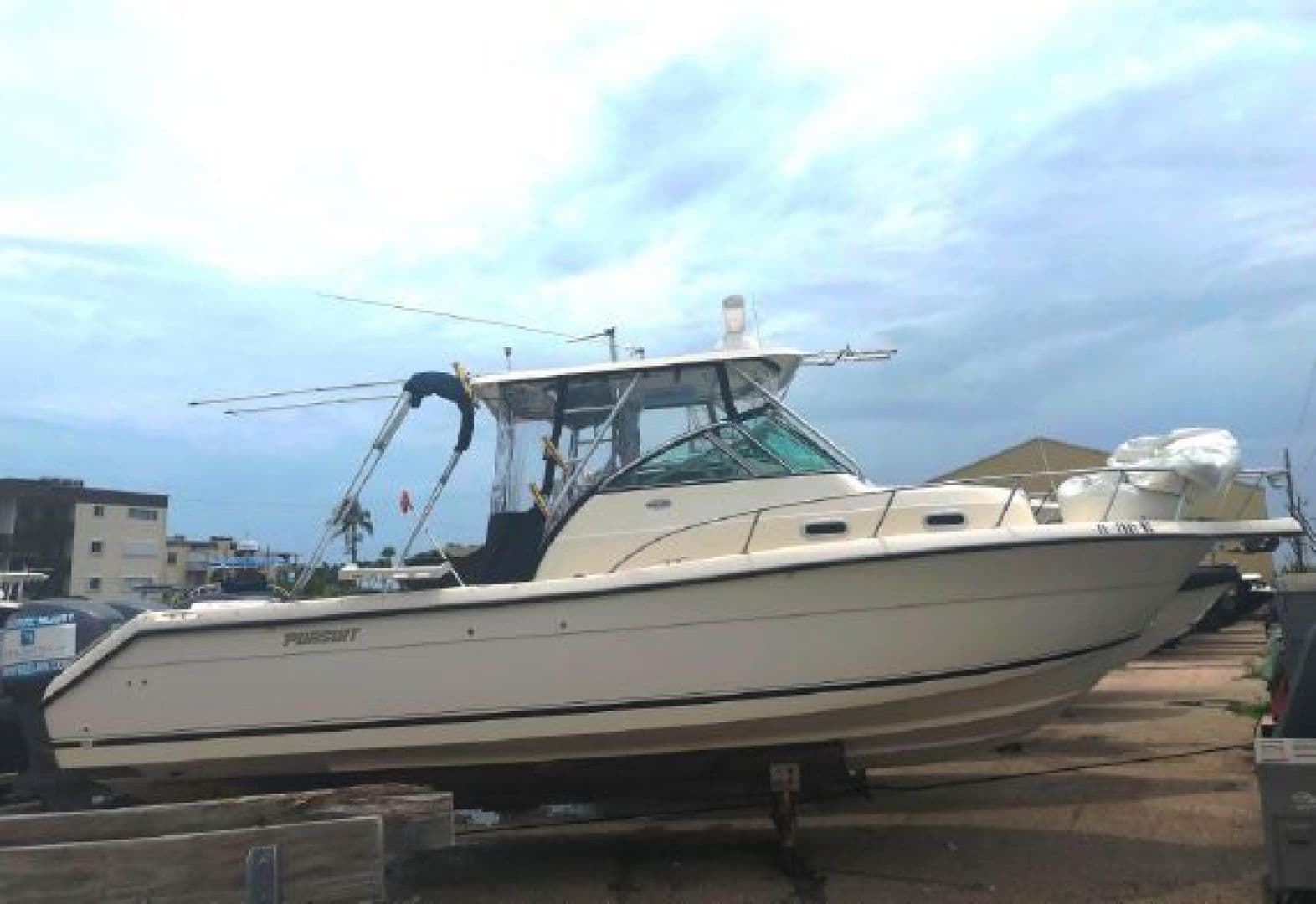 2003 Pursuit 2870 Walkaround