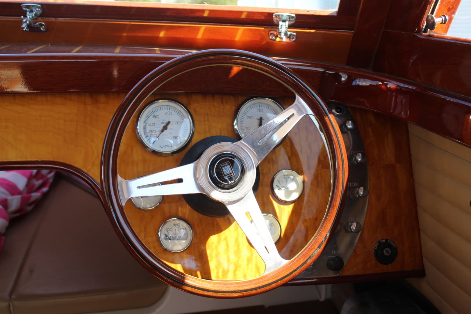 2013 Cherubini 255 Sport Cruiser