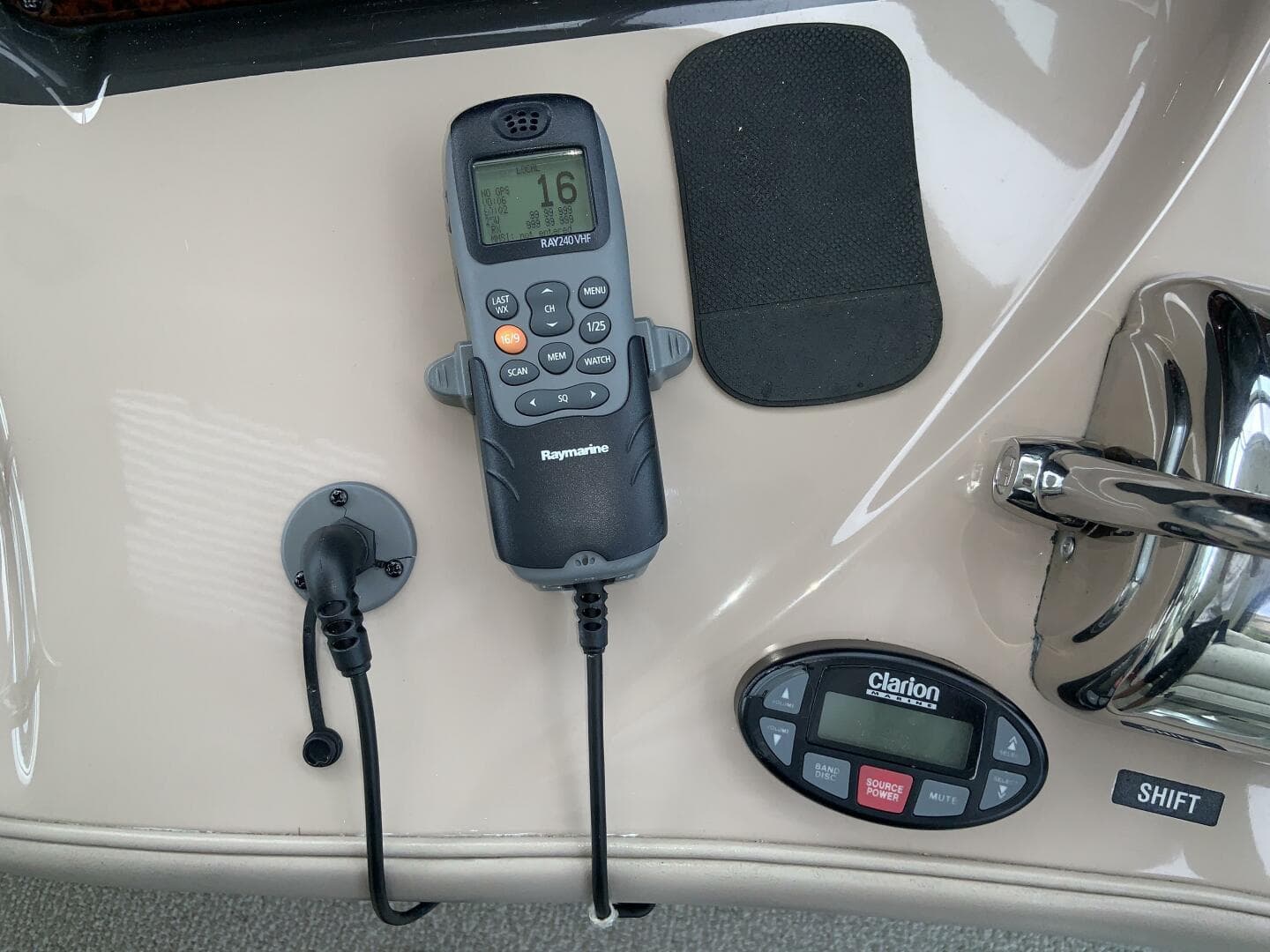 2005 Sea Ray 500 Sundancer