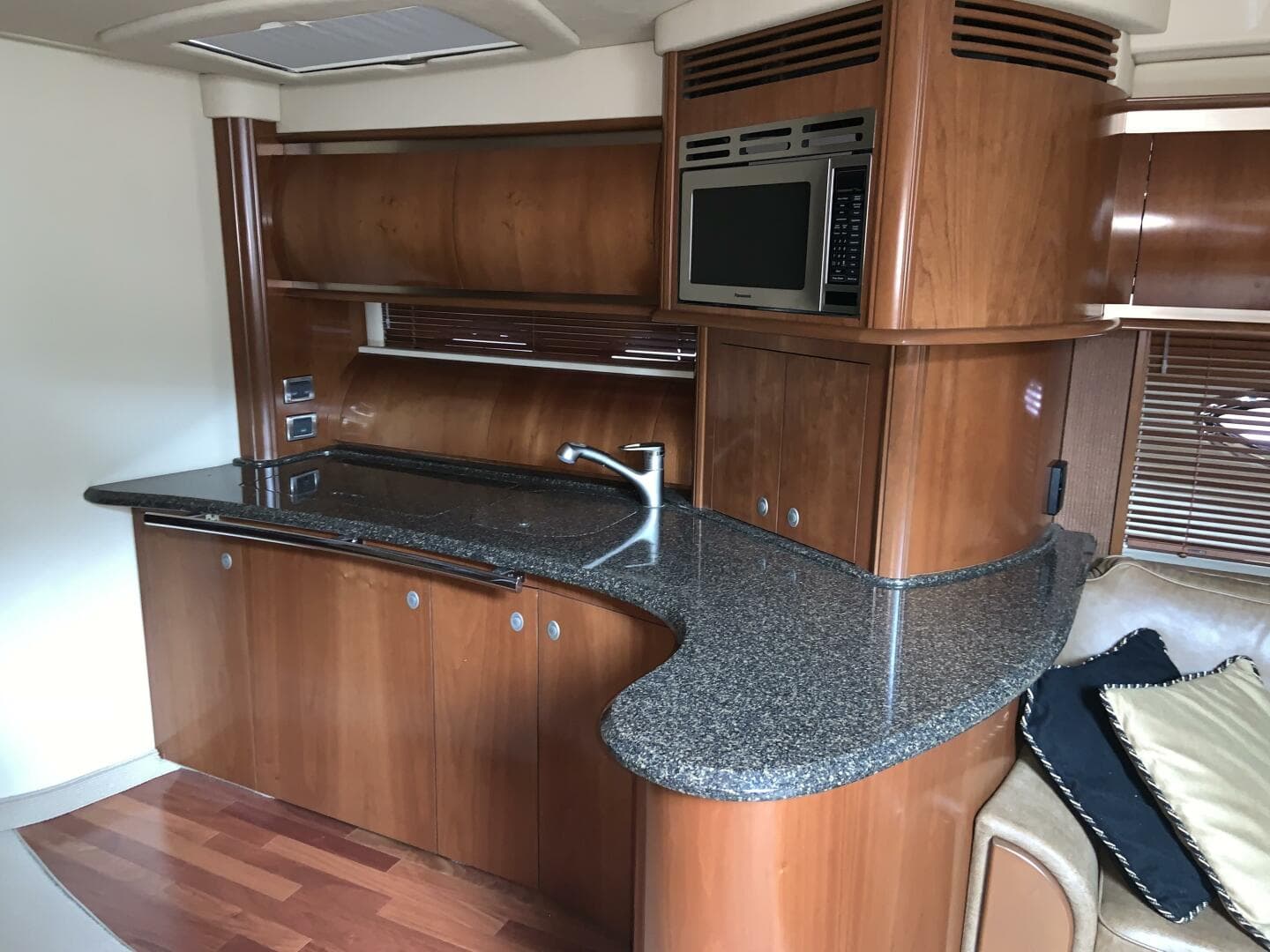 2005 Sea Ray 500 Sundancer