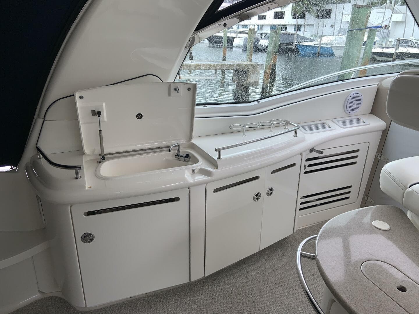 2005 Sea Ray 500 Sundancer