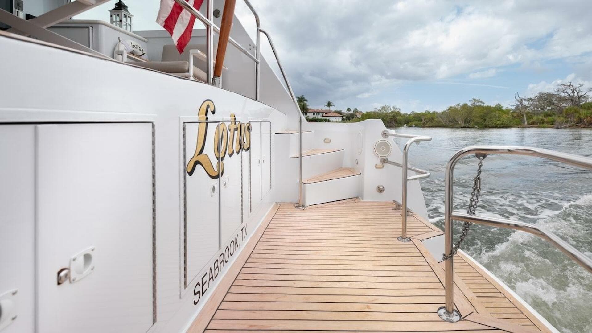 1998 Hatteras Sport Deck