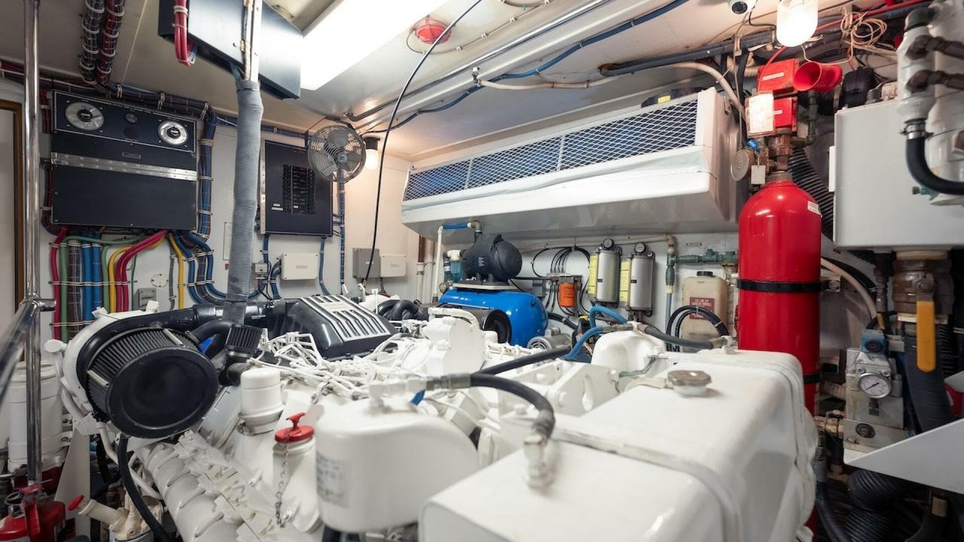 1998 Hatteras Sport Deck