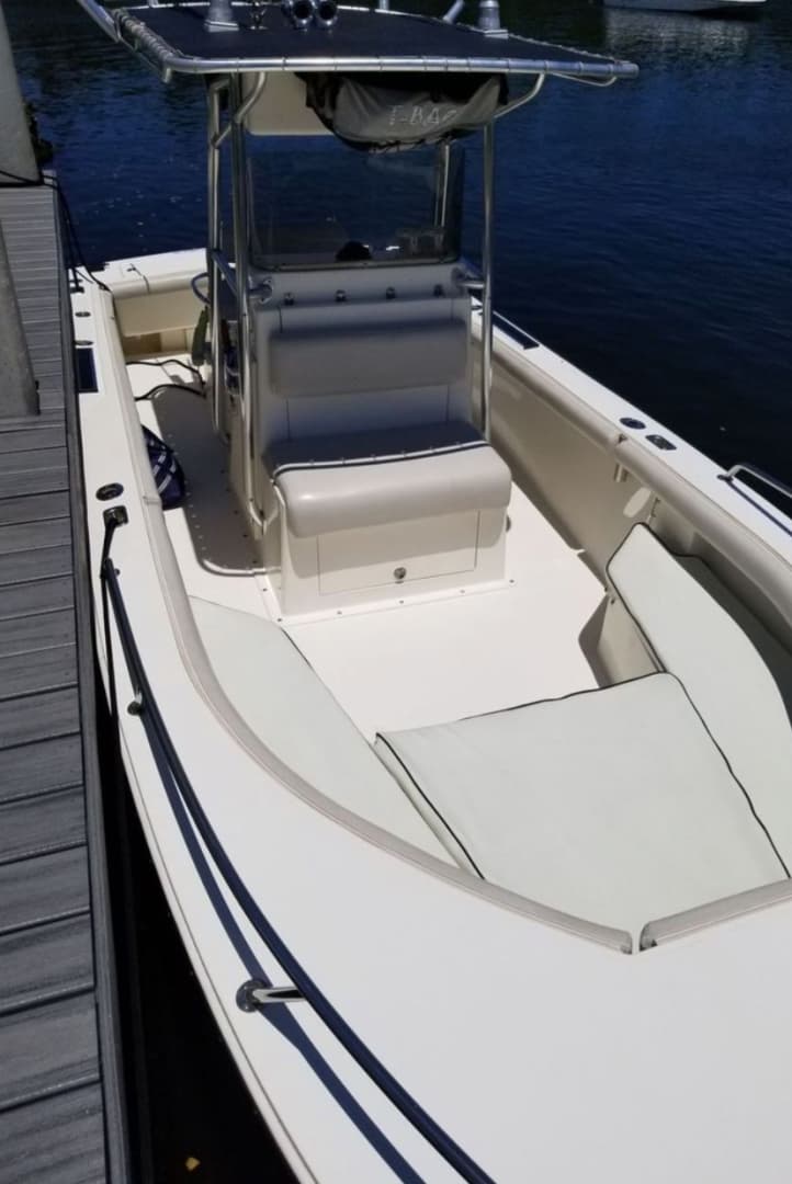 2006 Albemarle 242 Center Console