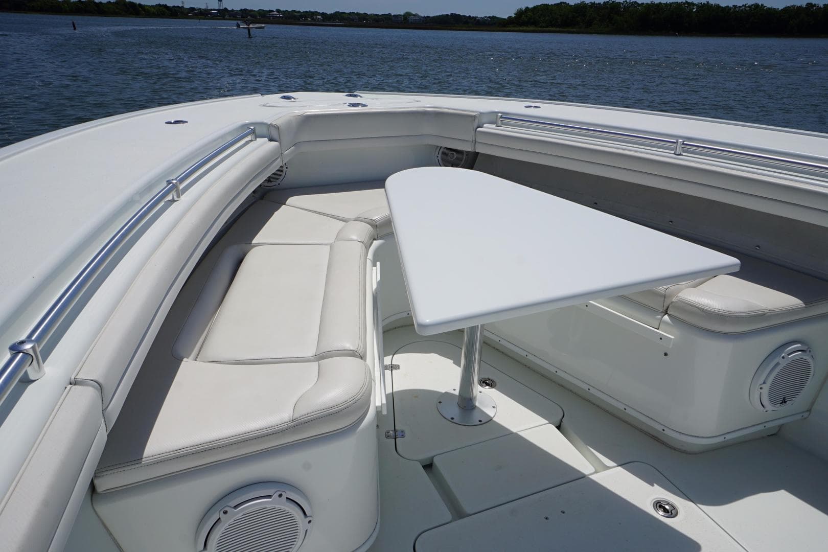 2013 Yellowfin 42 - deck-seating