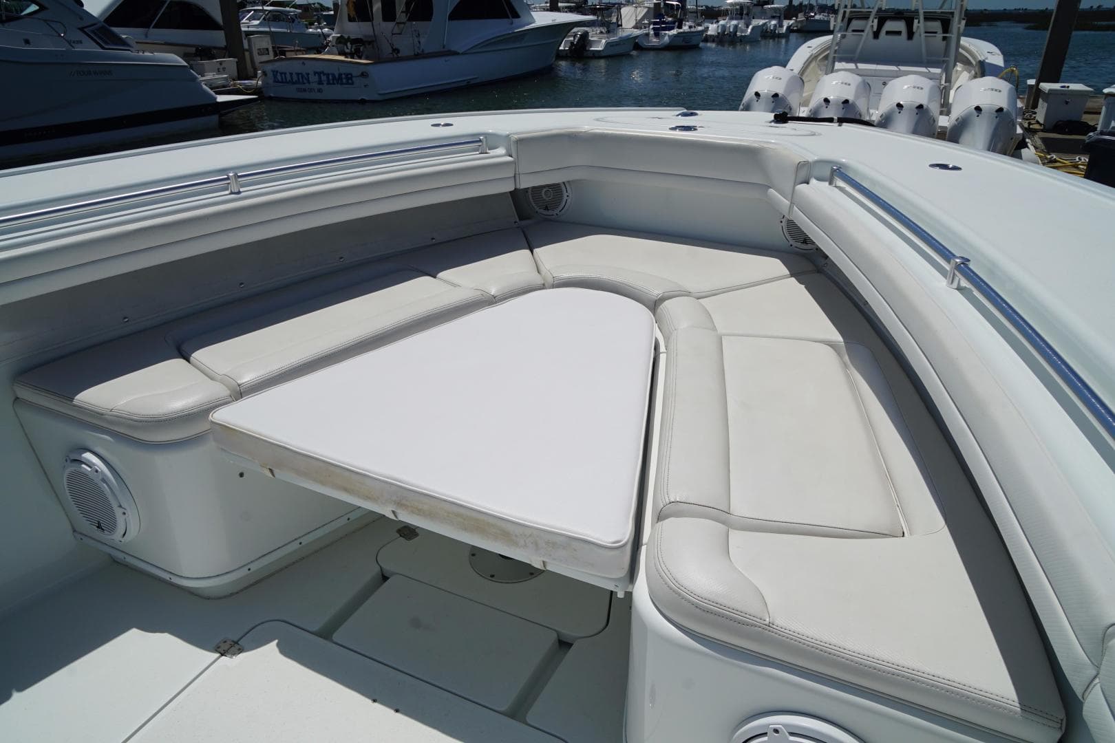 2013 Yellowfin 42 - deck-seating
