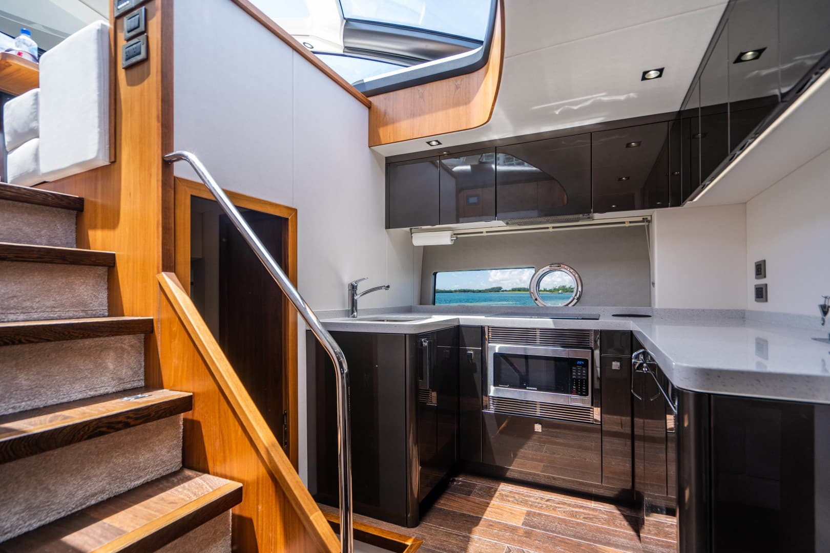 2019 Sunseeker Predator