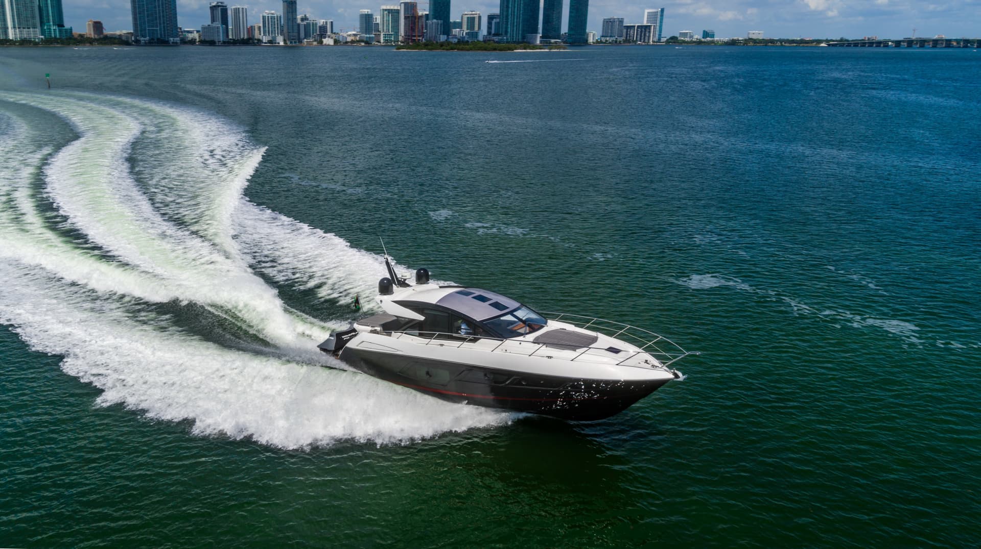 2019 Sunseeker Predator