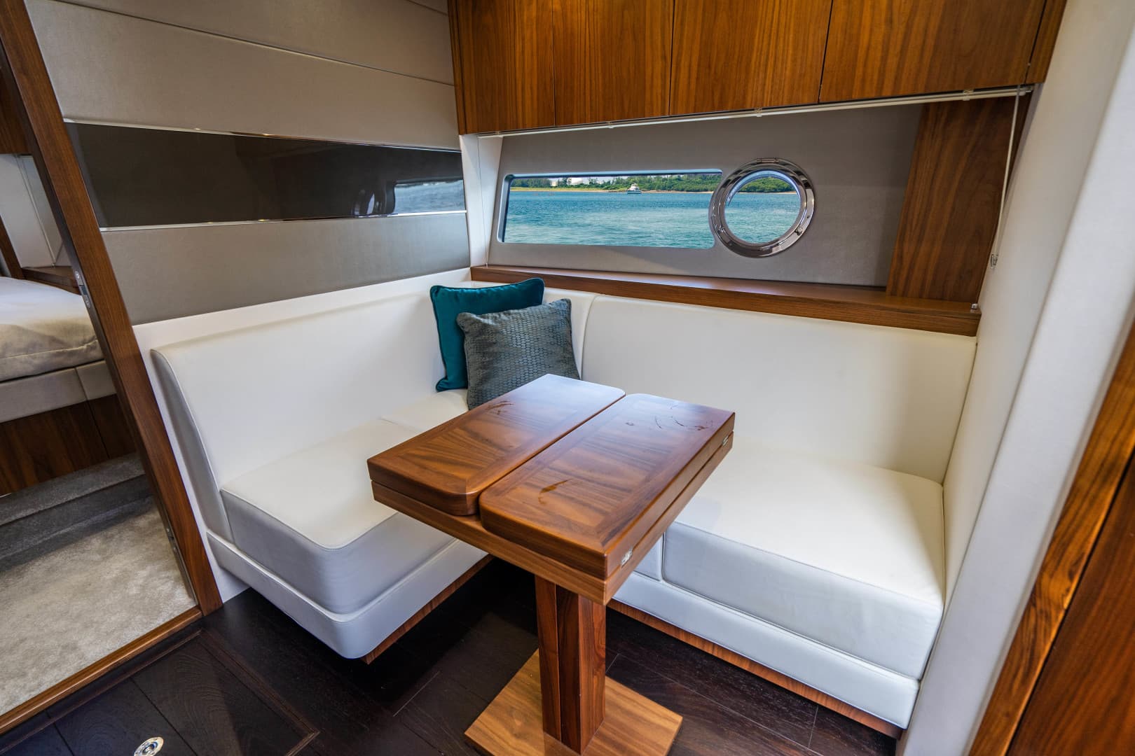 2019 Sunseeker Predator