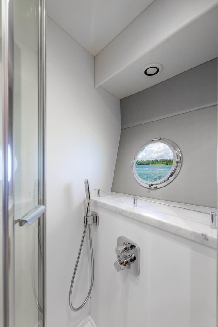 2019 Sunseeker Predator