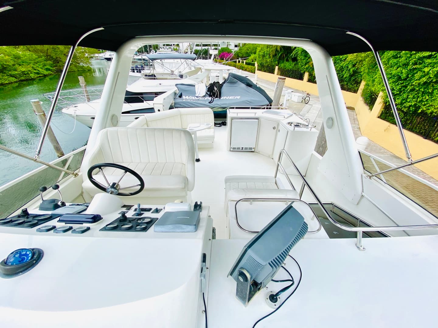 2003 Navigator 5700 Rival