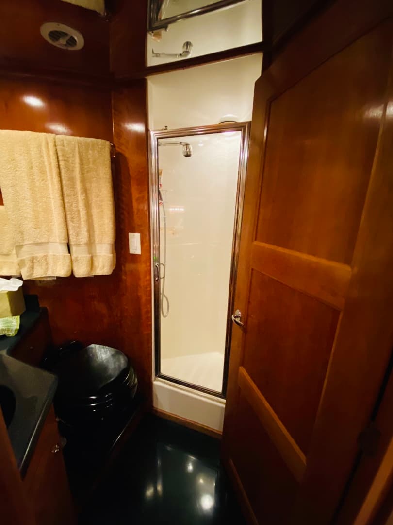 2003 Navigator 5700 Rival