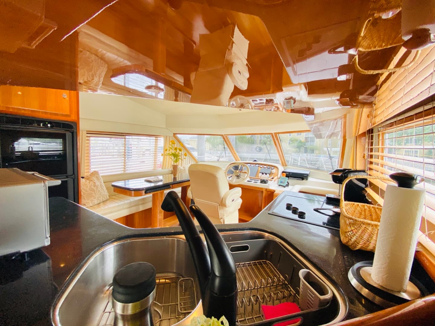 2003 Navigator 5700 Rival