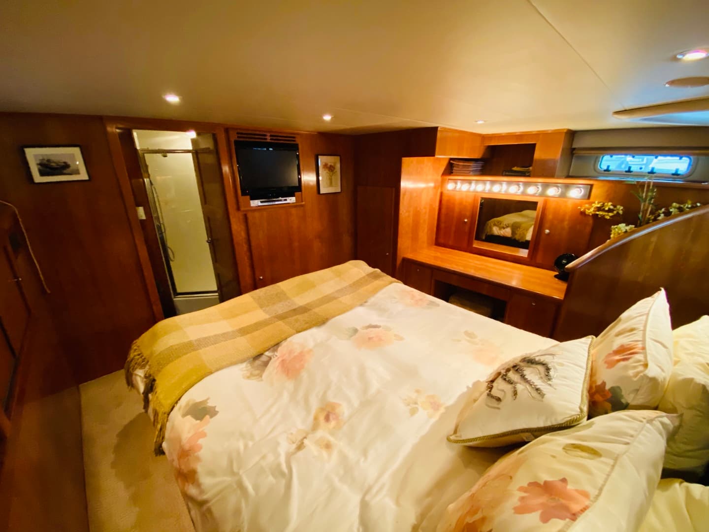 2003 Navigator 5700 Rival