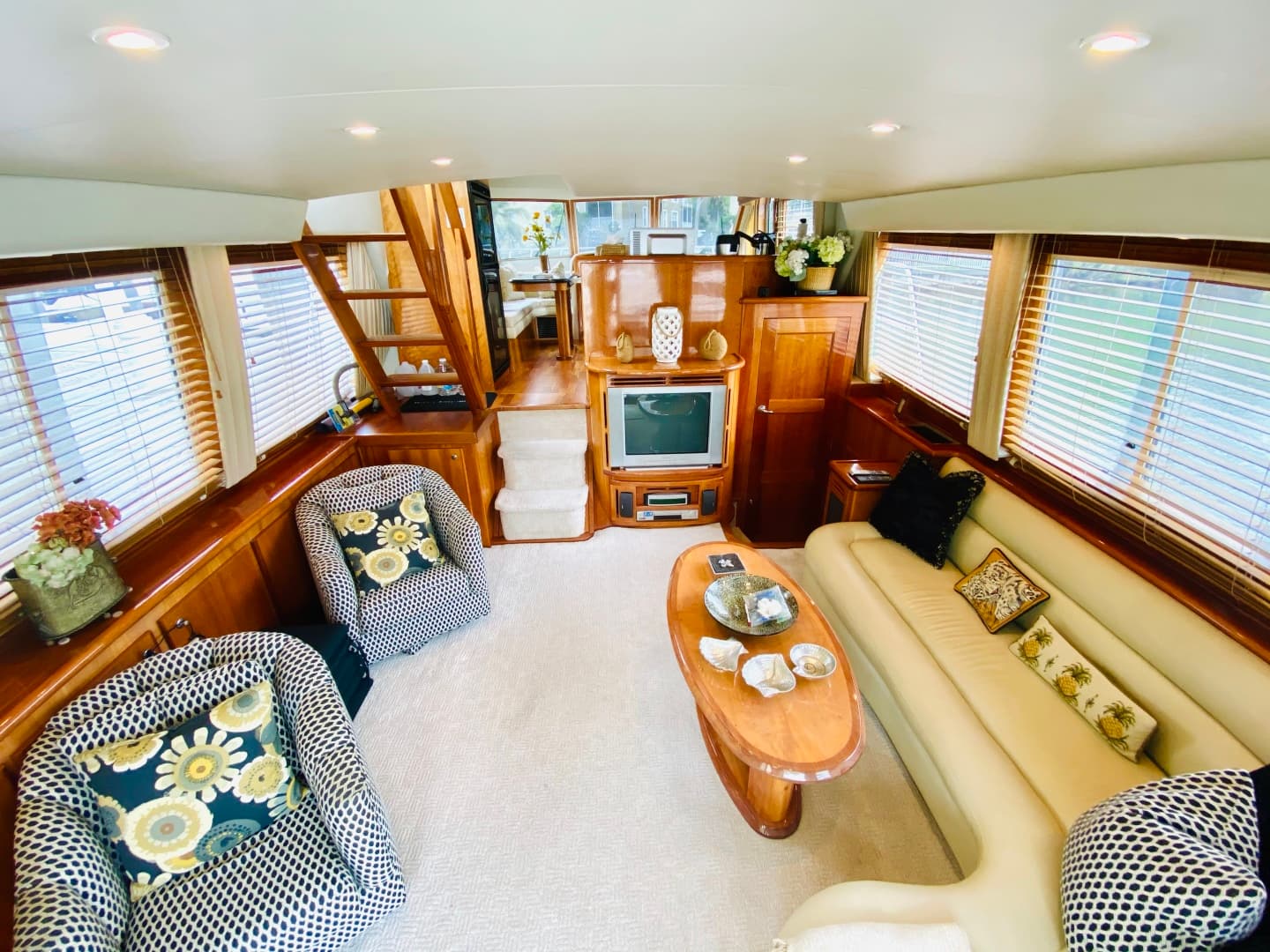 2003 Navigator 5700 Rival