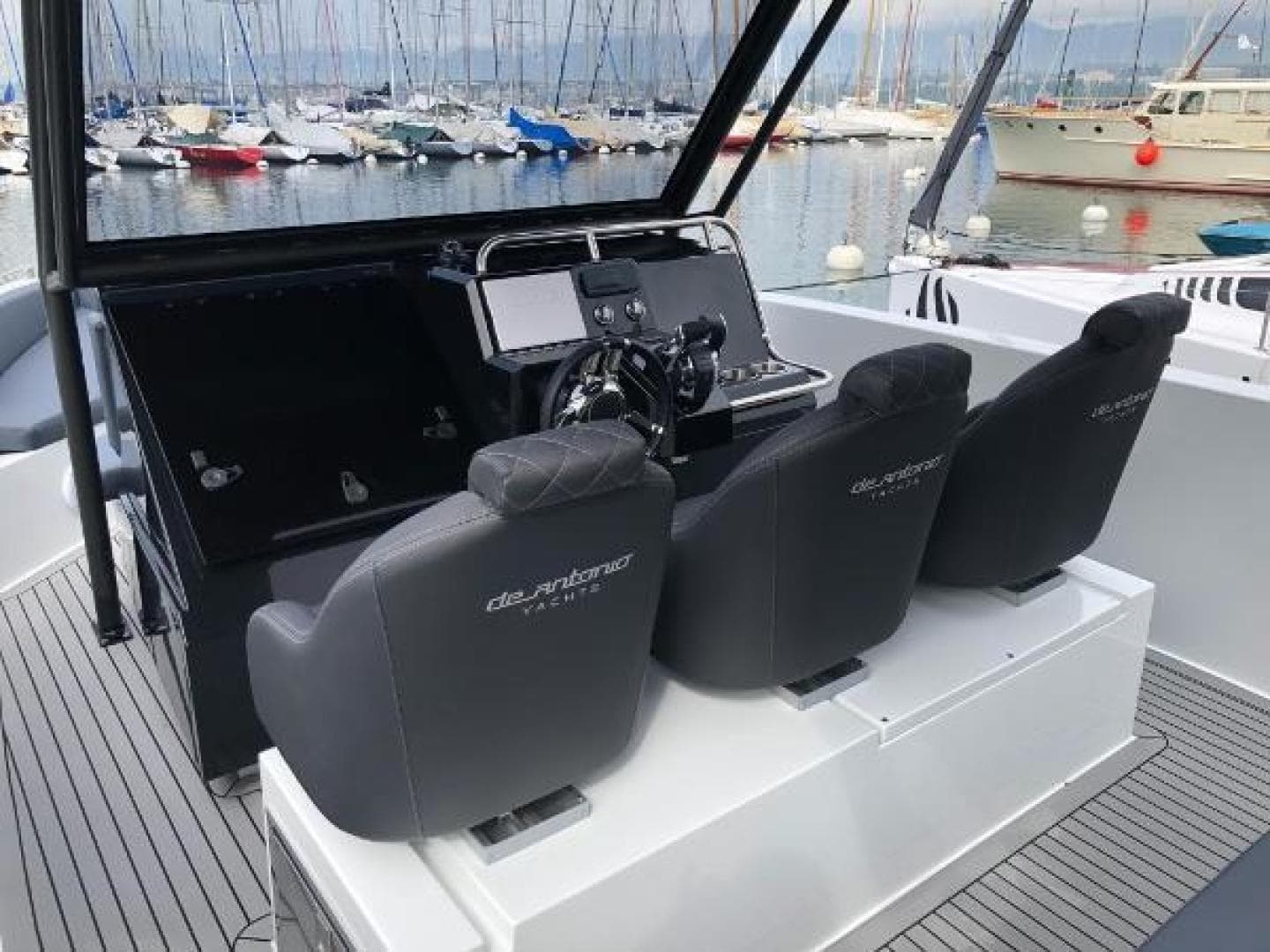 2022 De Antonio D28 Xplorer