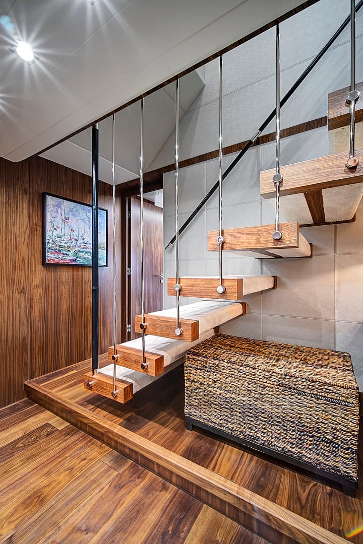 2019 Sunseeker 86 Yacht