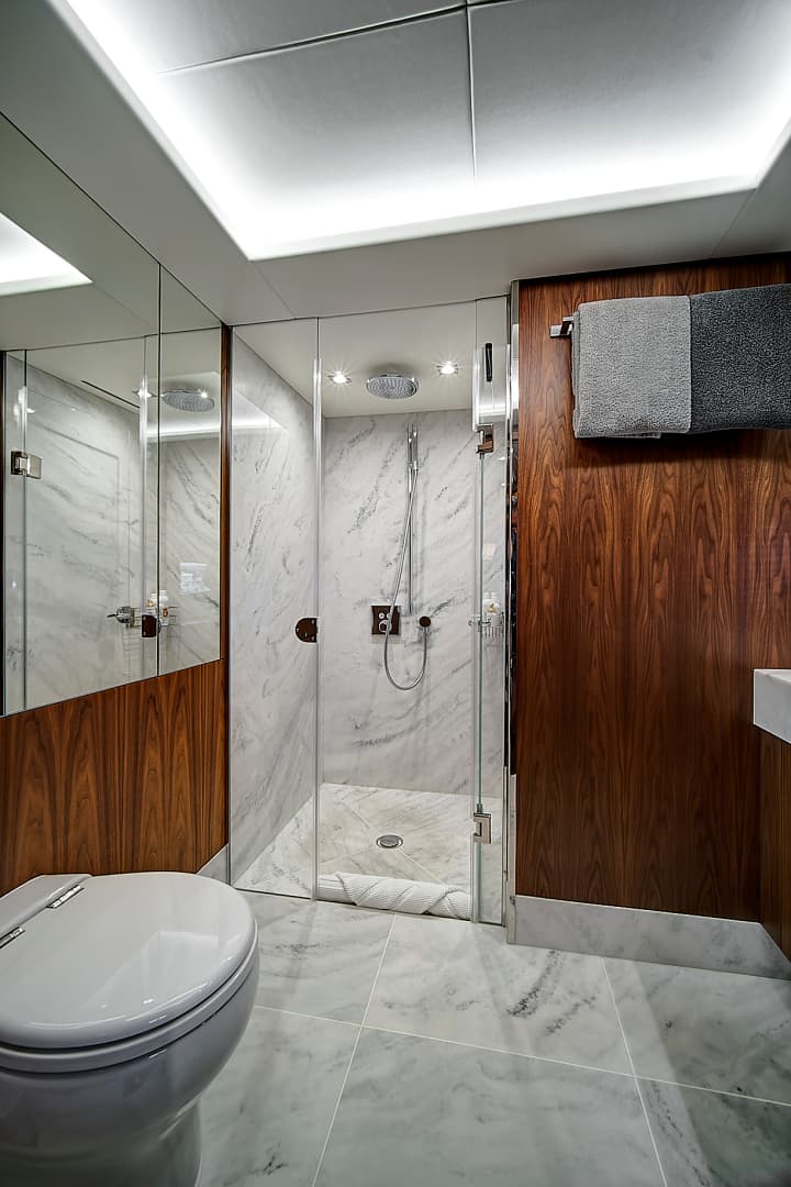 2019 Sunseeker 86 Yacht