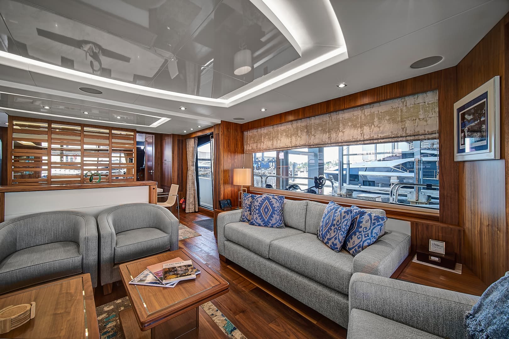 2019 Sunseeker 86 Yacht