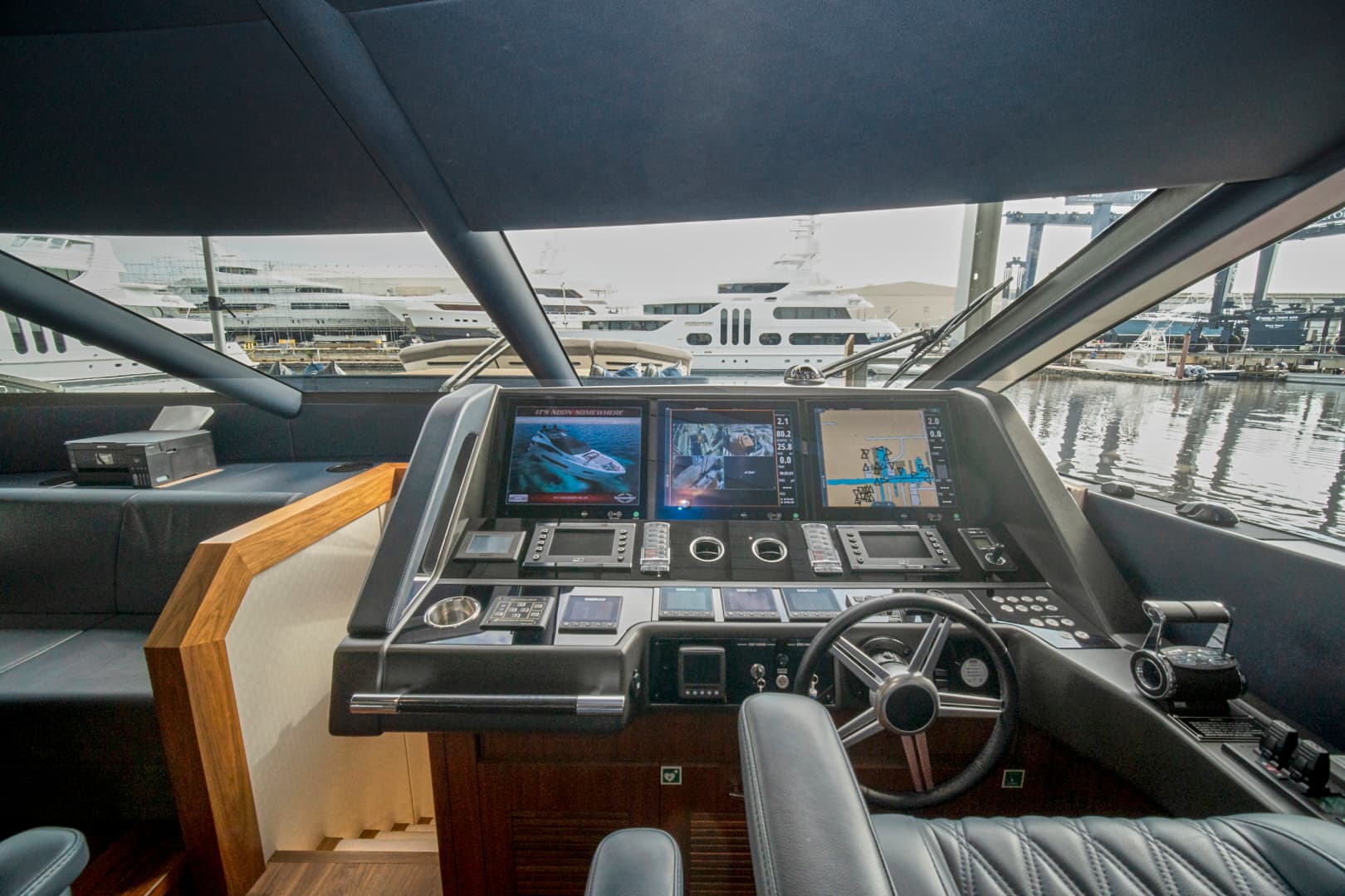2019 Sunseeker 86 Yacht