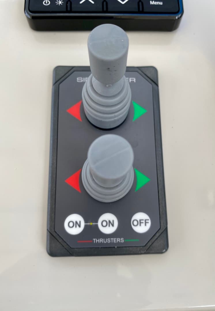 2018 Azimut Flybridge