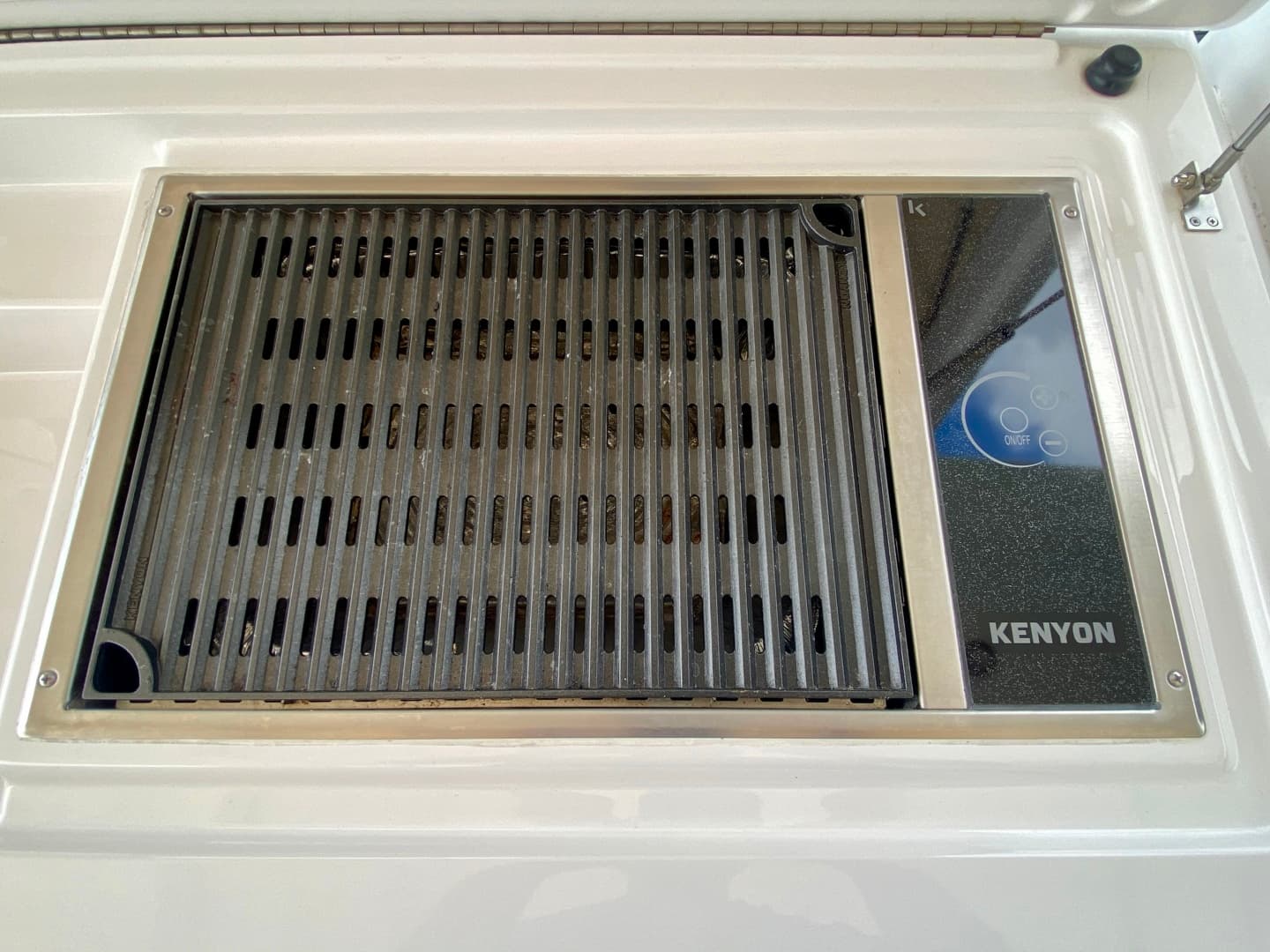 2018 Azimut Flybridge