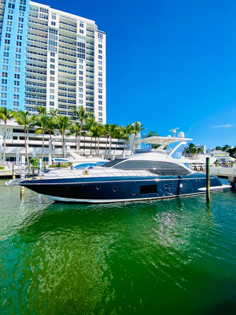 2018 Azimut Flybridge