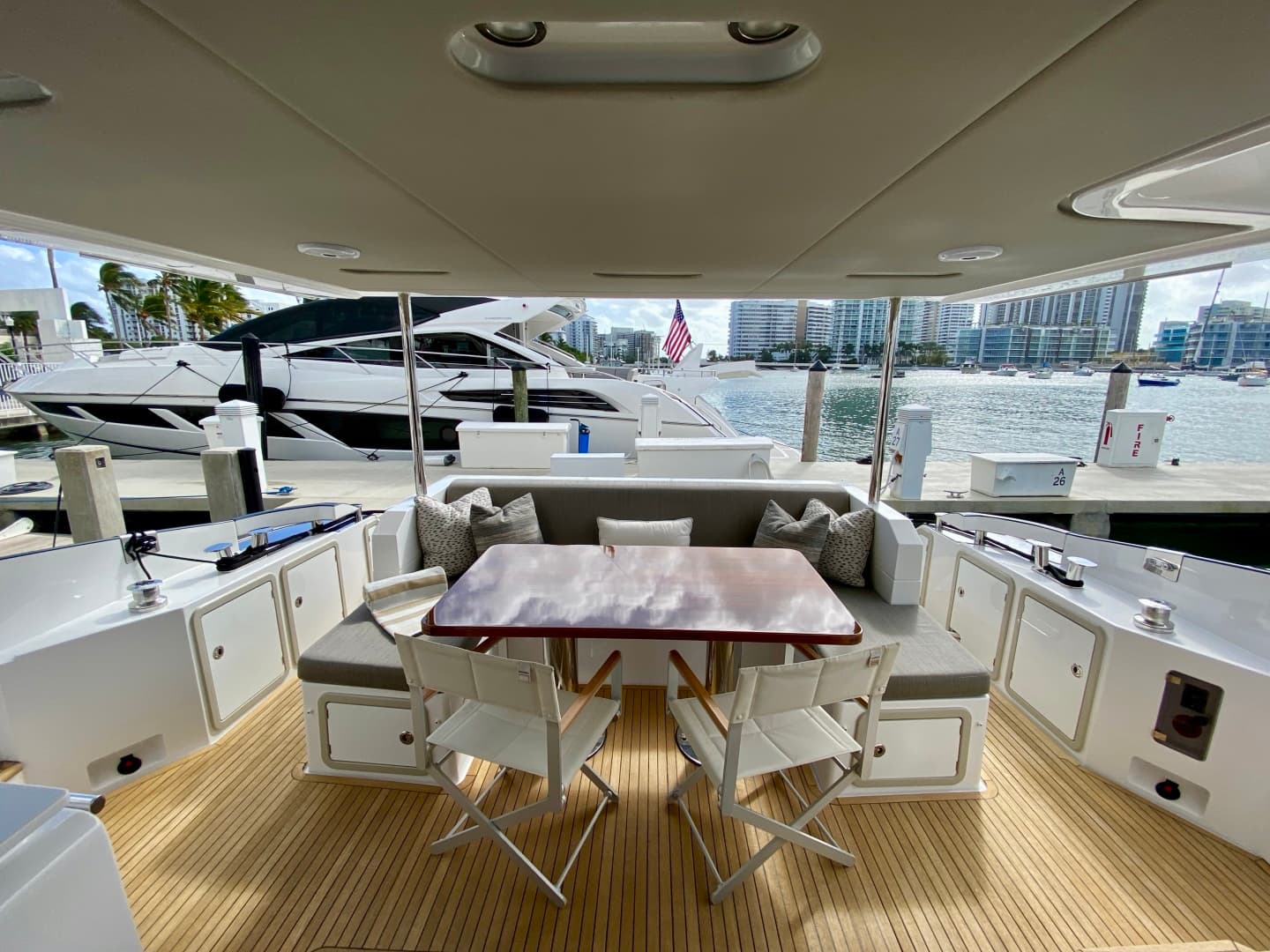 2018 Azimut Flybridge