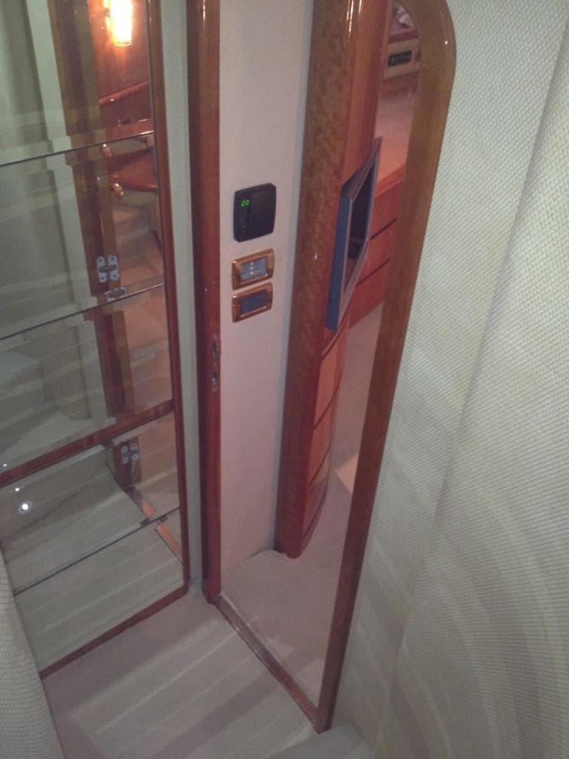 2005 Azimut 62 Evolution