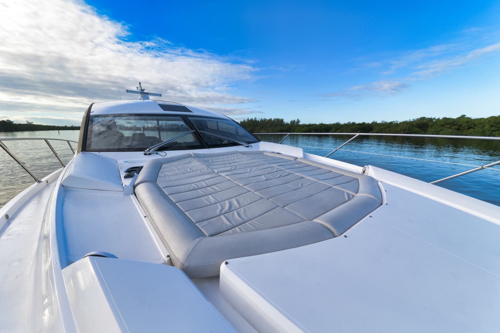 2017 Sunseeker Predator