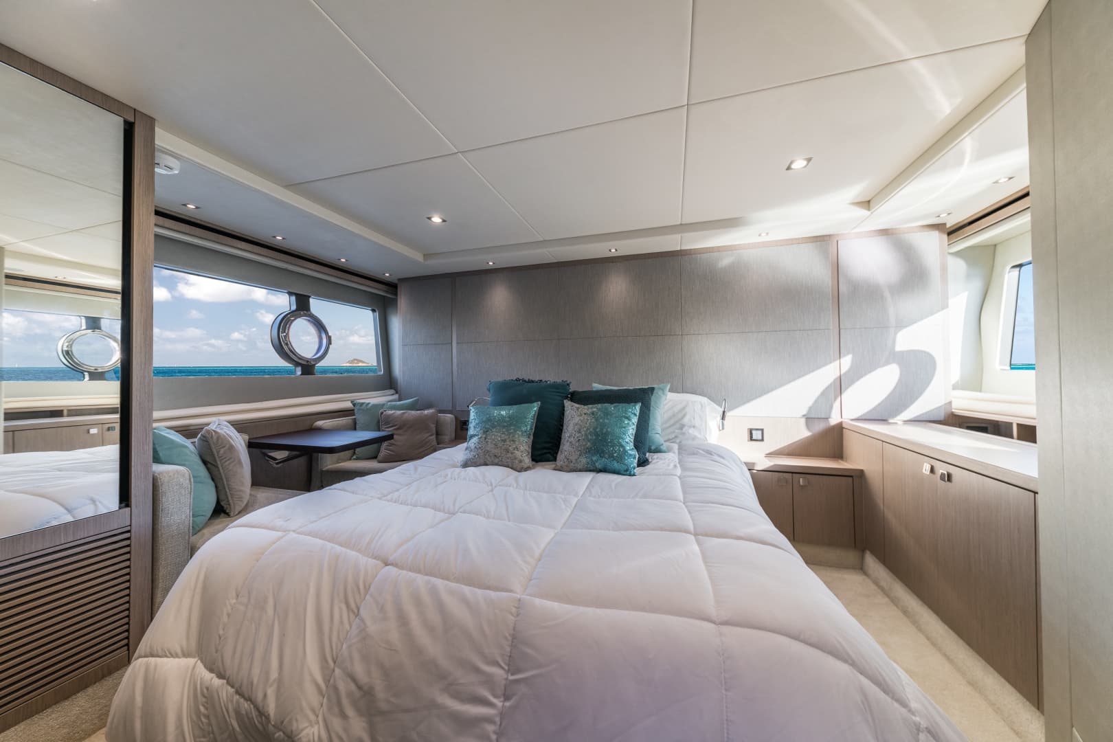 2017 Sunseeker Predator