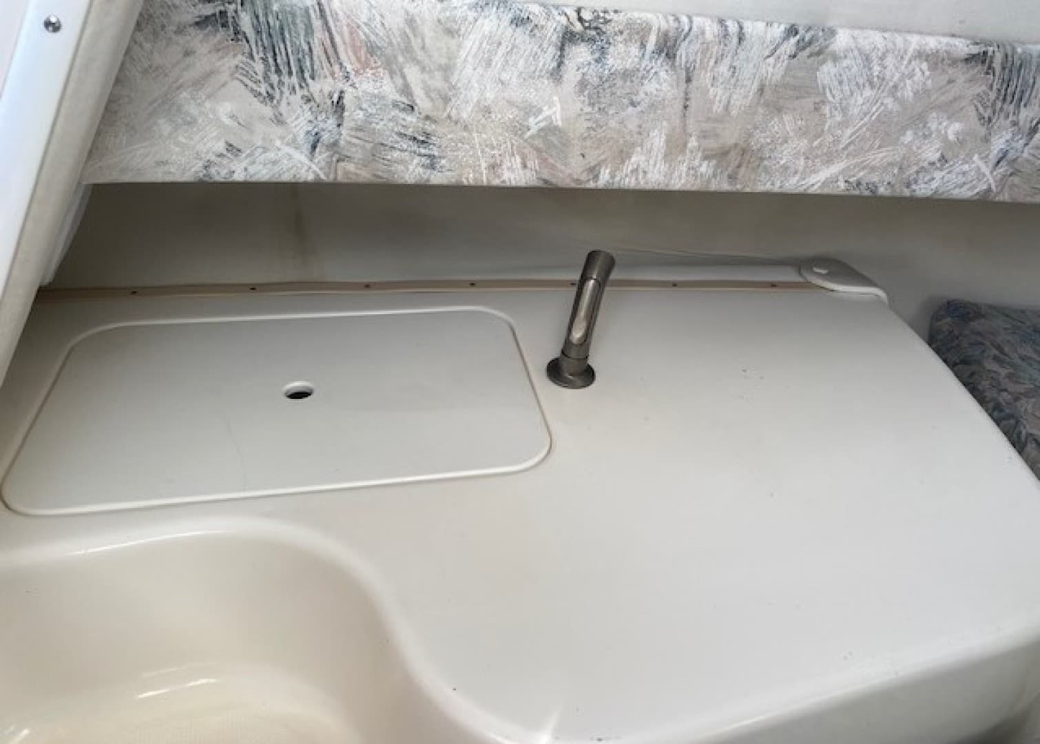 2001 Century 2300 Walkaround