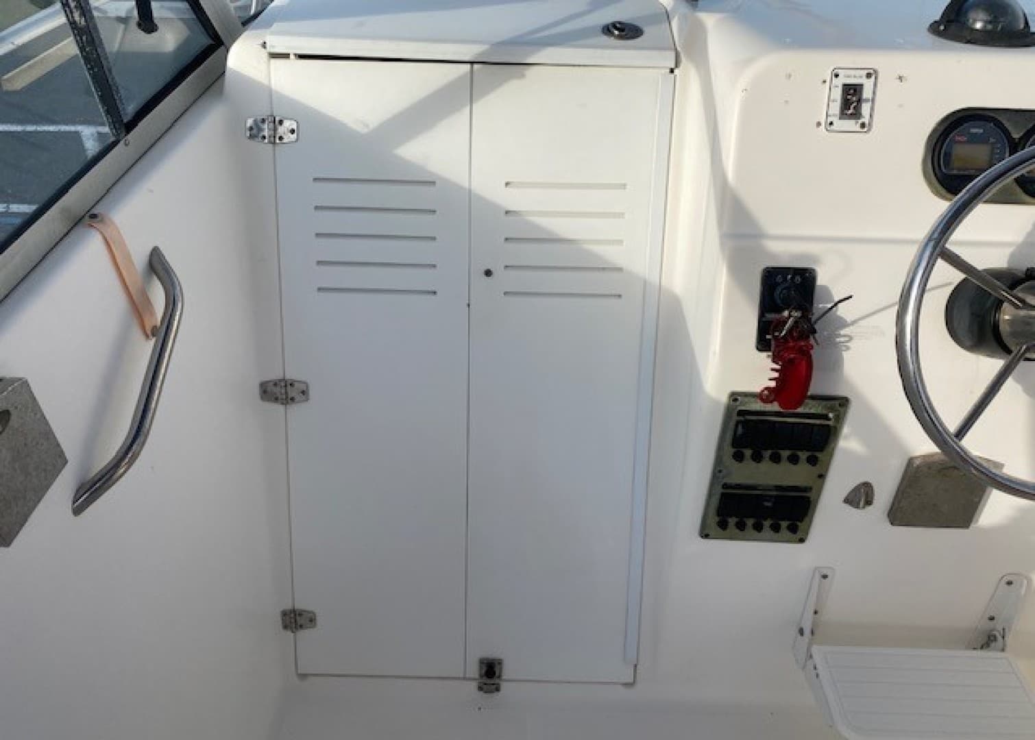 2001 Century 2300 Walkaround