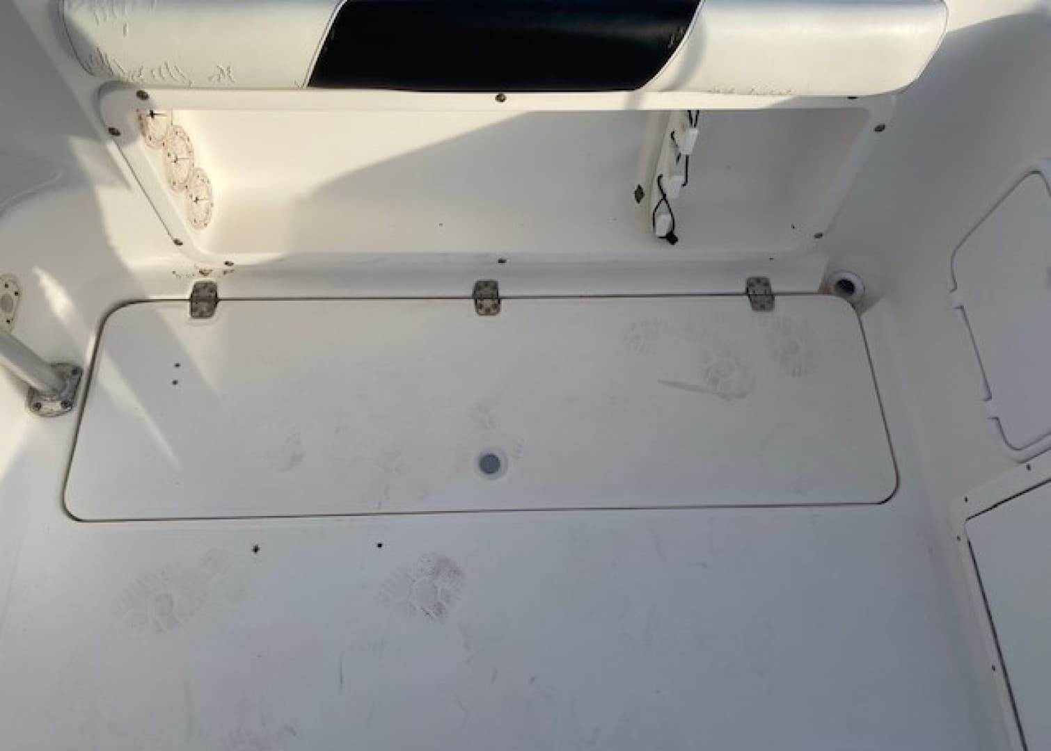 2001 Century 2300 Walkaround