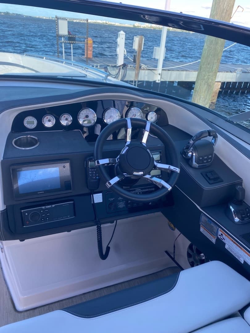 2016 Regal 3200 Bowrider