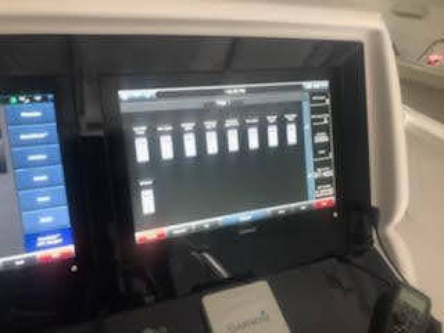 2019 Midnight Express 39 Cuddy