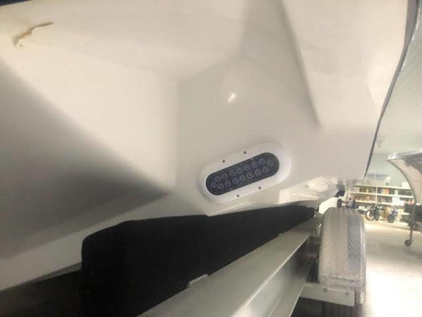 2019 Midnight Express 39 Cuddy