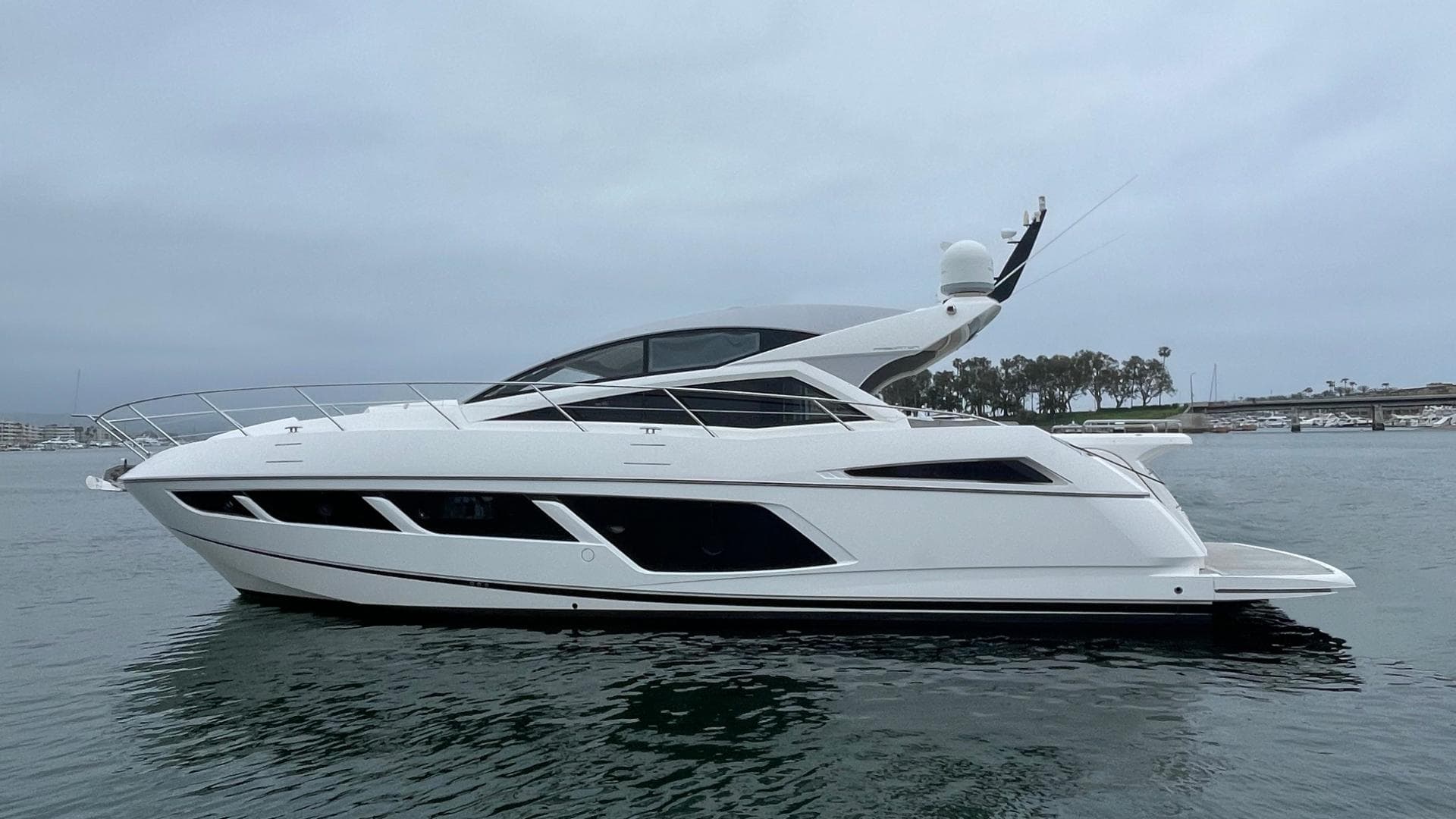 2015 Sunseeker Predator