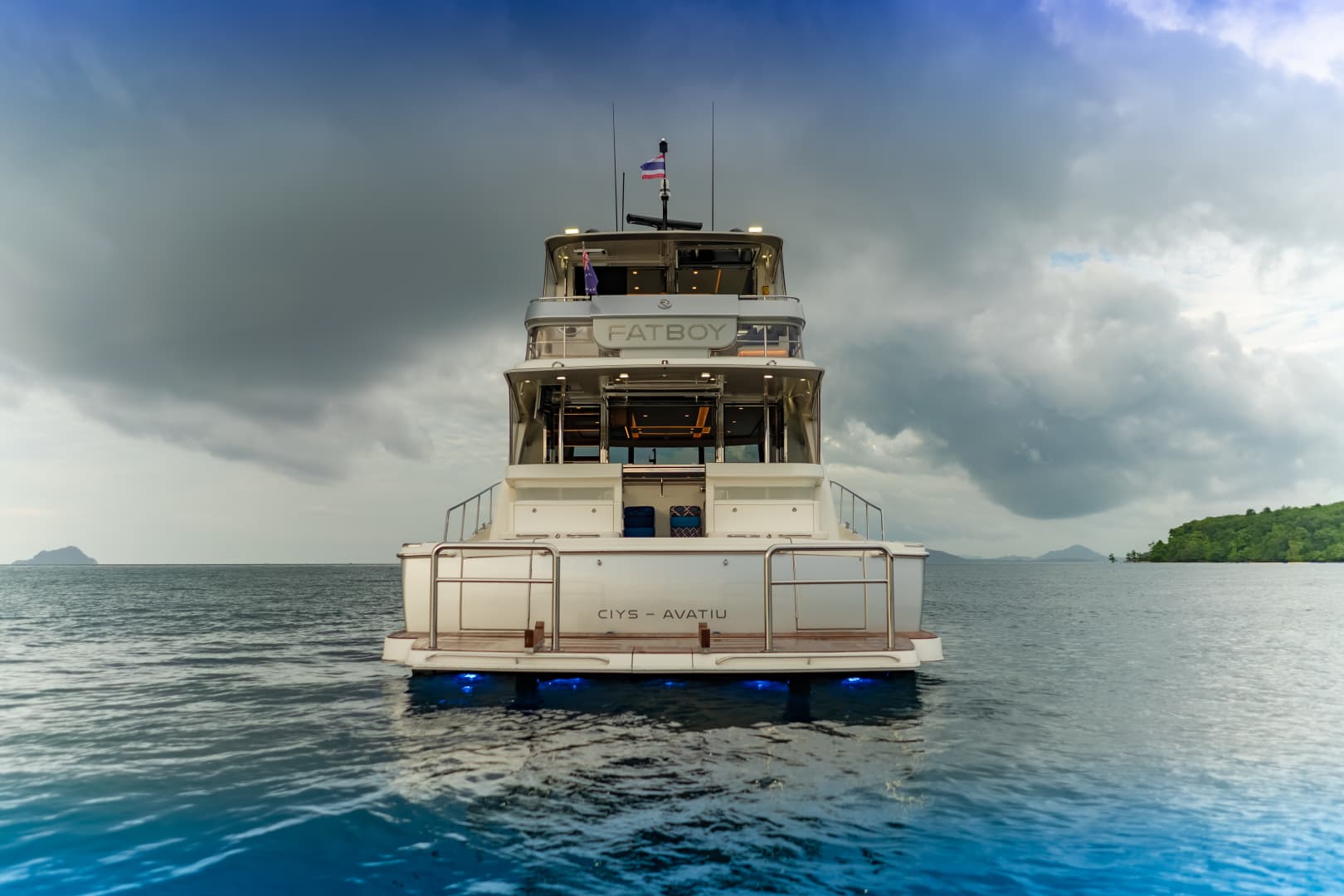 2019 Riviera 68 Sport Motor Yacht