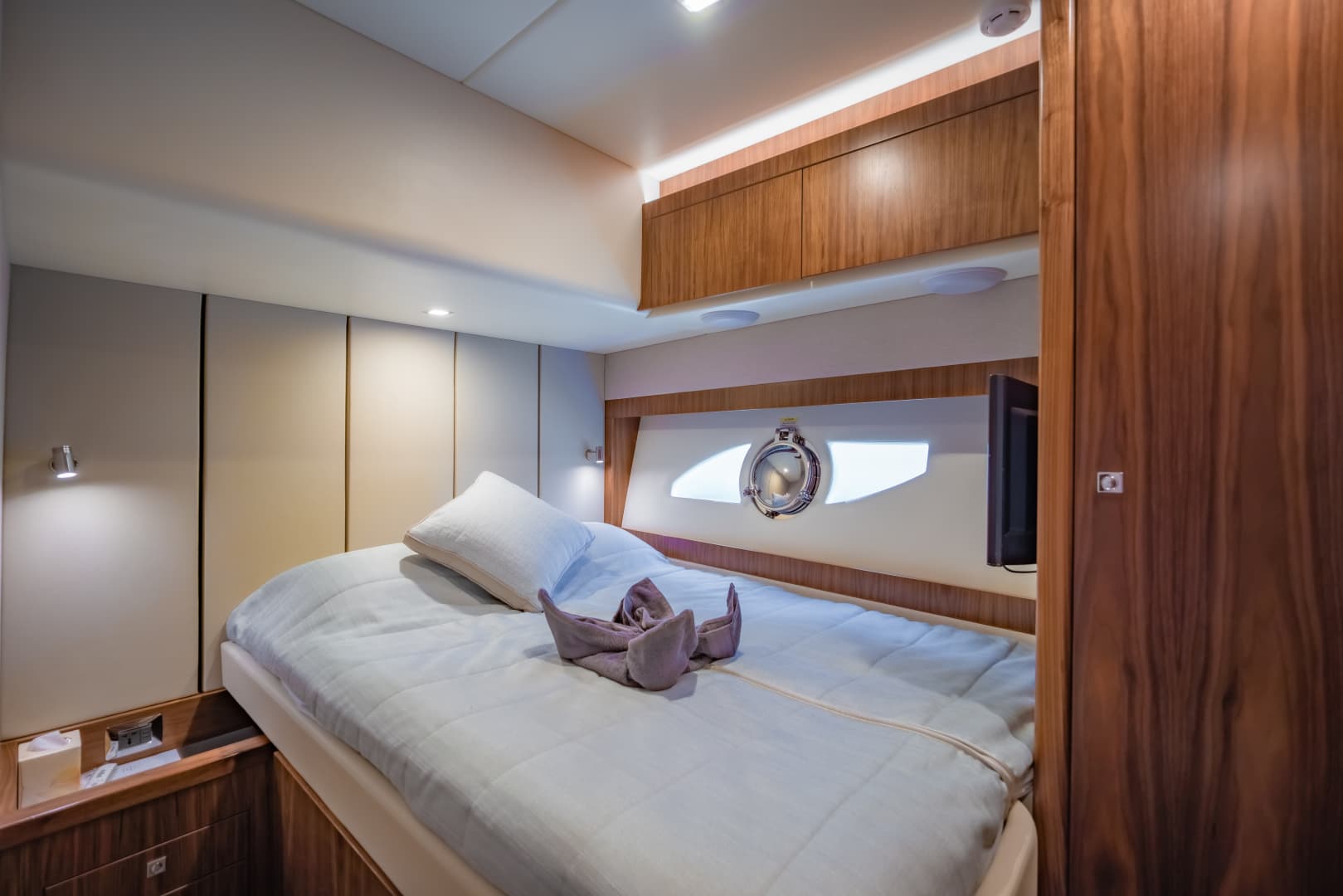 2019 Riviera 68 Sport Motor Yacht